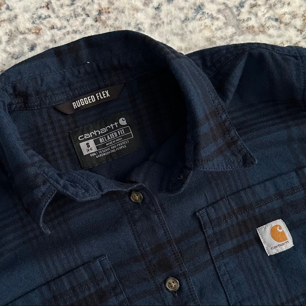 Womens carhartt rugged plaid button up - Picture 2 of 4